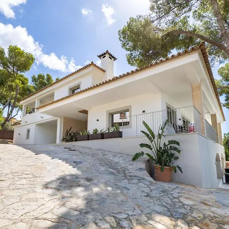 Golf Villa *
